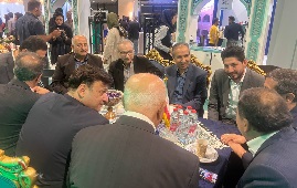 بازدید از نمایشگاه گردشگری، نشست مشترک دو هیات مدیره و.../  اعضای هیات مدیر جامعه حرفه‌‌ای هتلداران ایران به اصفهان سفر کردند